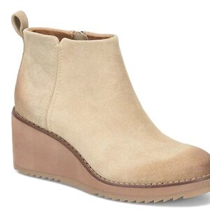 NWT! 	 Söfft Eden Wedge Bootie (Women)